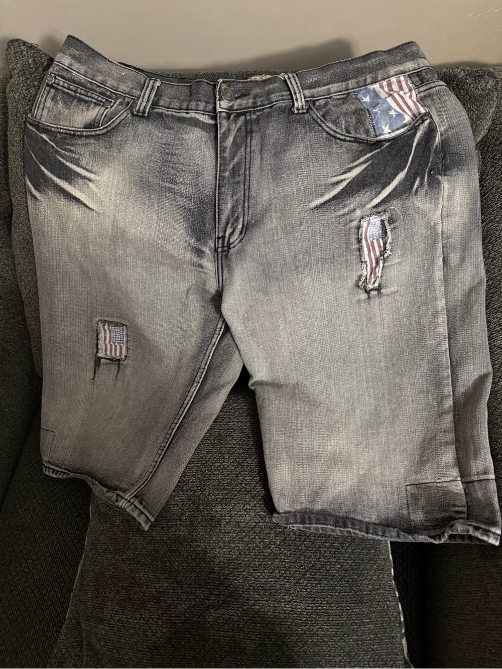 Men’s Vintage Denim GS 115 Gray Distressed Denim Shorts with Flag Detail size 42